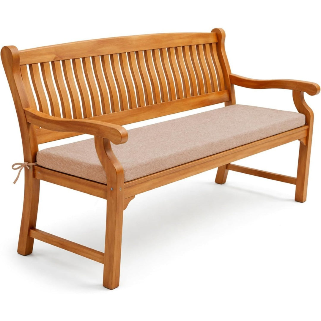 Soluzione funzionale cuscini per panche in tessuto beige
